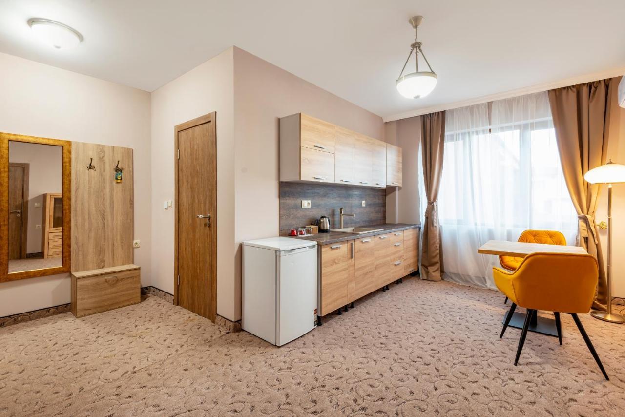 Alchemist Residence Von Goldenburg Belashtitsa Zewnętrze zdjęcie