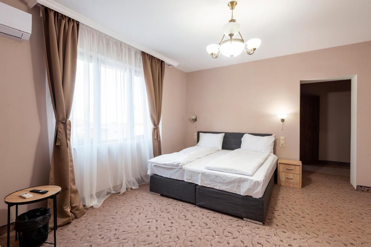 Alchemist Residence Von Goldenburg Belashtitsa Zewnętrze zdjęcie