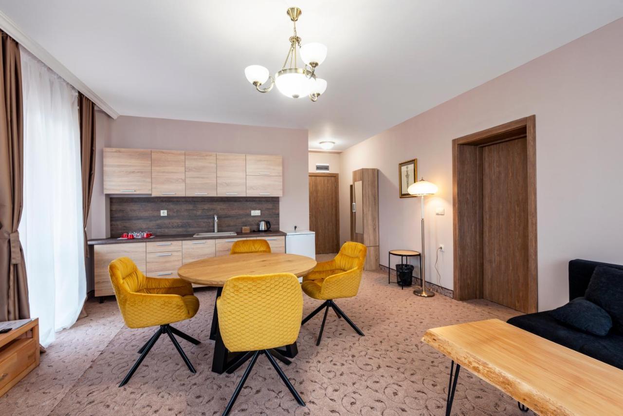 Alchemist Residence Von Goldenburg Belashtitsa Zewnętrze zdjęcie